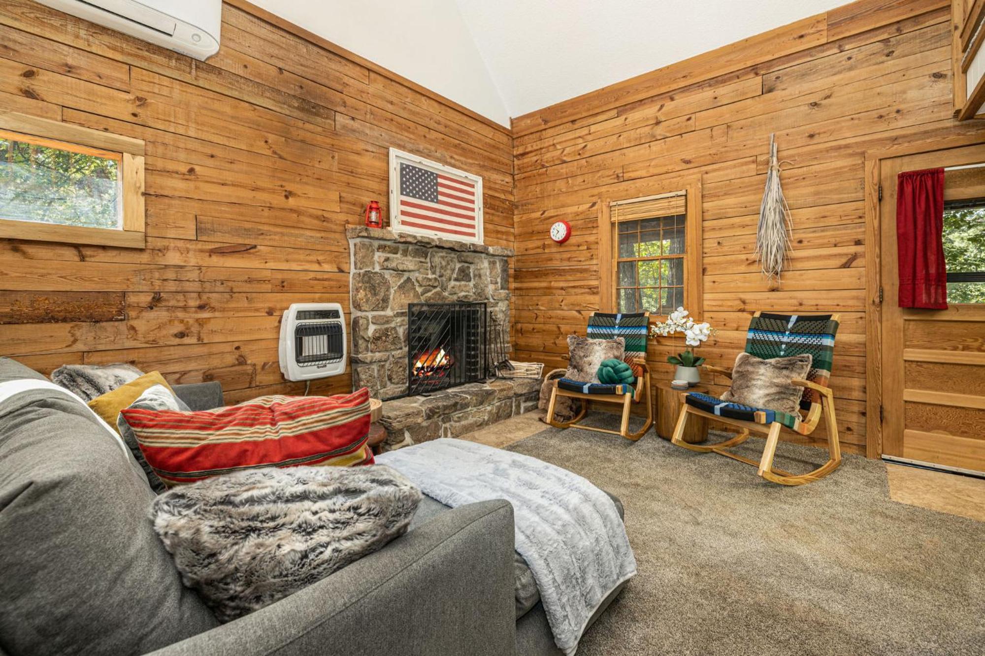 Camp Allswell - Cozy Loft Cabin Getaway - Fireplace Vila Eureka Springs Exterior foto